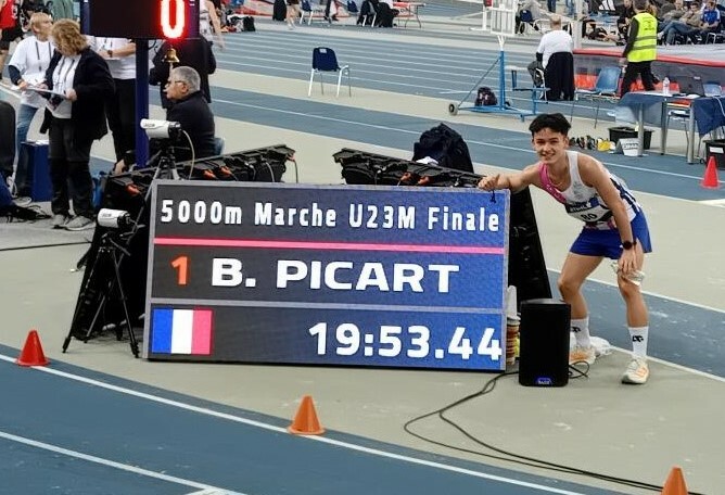 Championnat de France en Salle : panaché de médailles et Bastien force 4 ;)